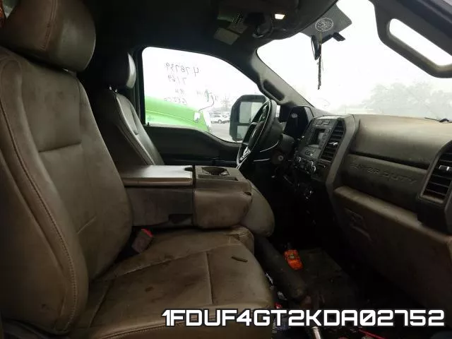 1FDUF4GT2KDA02752 фото 6