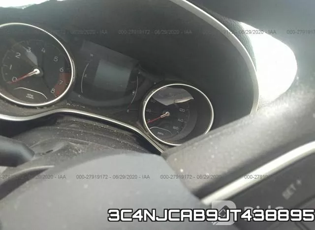 3C4NJCAB9JT438895 фото 8