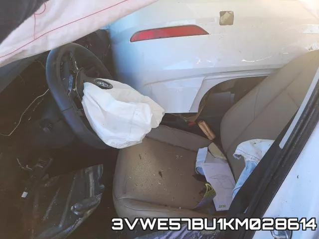 3VWE57BU1KM028614 фото 6