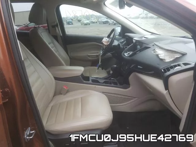 1FMCU0J95HUE42769 фото 6