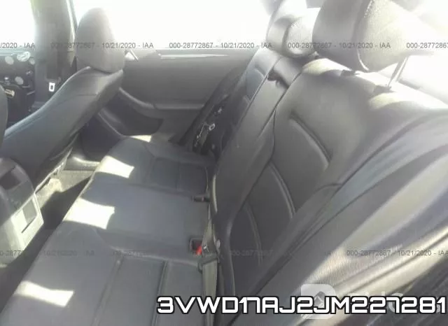 3VWD17AJ2JM227281 фото 9