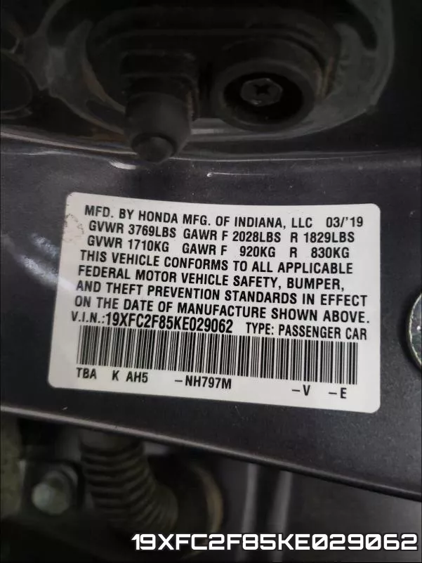 19XFC2F85KE029062 фото 2