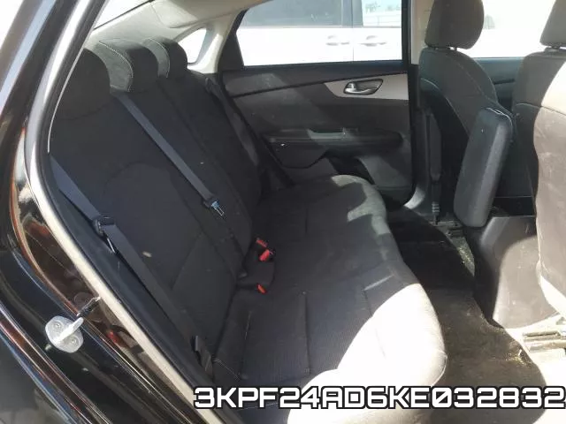 3KPF24AD6KE032832 фото 7