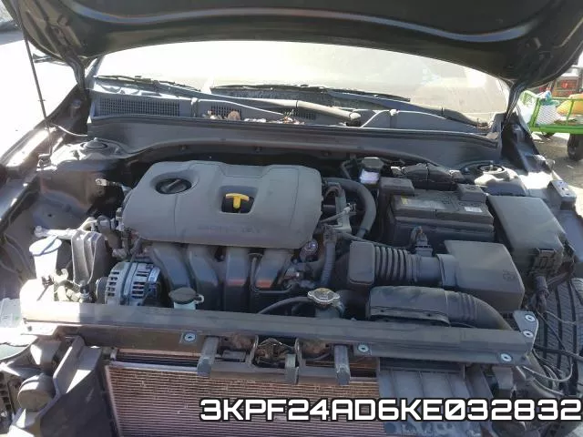 3KPF24AD6KE032832 фото 8