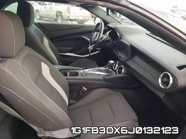 1G1FB3DX6J0132123 фото 6