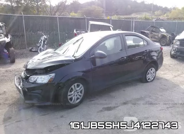 1G1JB5SH5J4122743 фото 3
