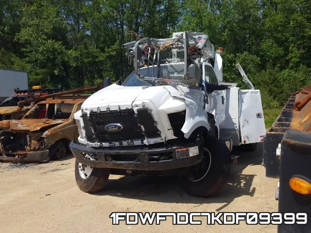 1FDWF7DC7KDF09399 фото 3