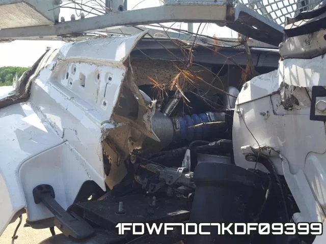 1FDWF7DC7KDF09399 фото 8