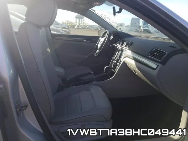 1VWBT7A38HC049441 фото 6