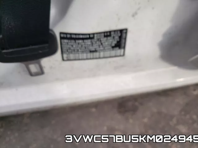 3VWC57BU5KM024945 фото 2