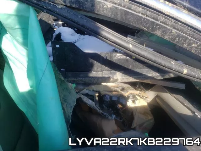LYVA22RK7KB229764 фото 6