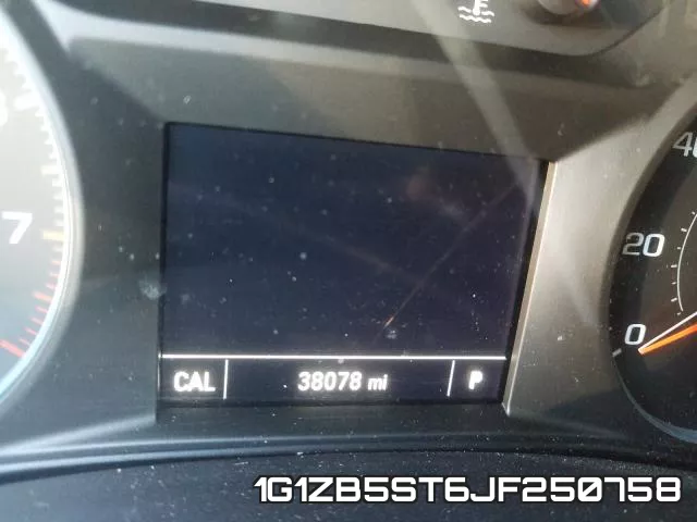 1G1ZB5ST6JF250758 фото 9