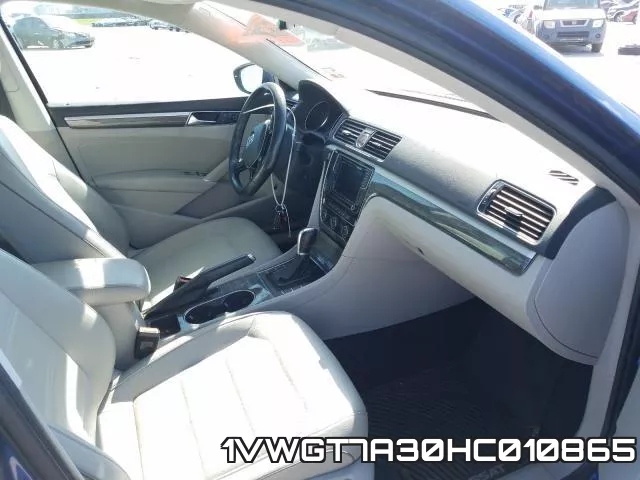 1VWGT7A30HC010865 фото 6
