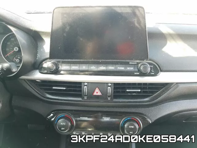3KPF24AD0KE058441 фото 10