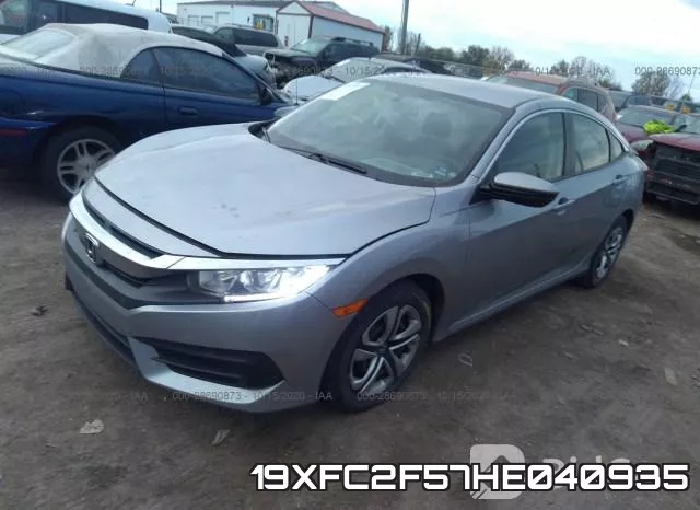 19XFC2F57HE040935 фото 3
