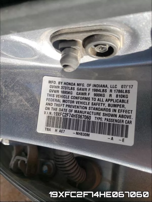 19XFC2F74HE067060 фото 2