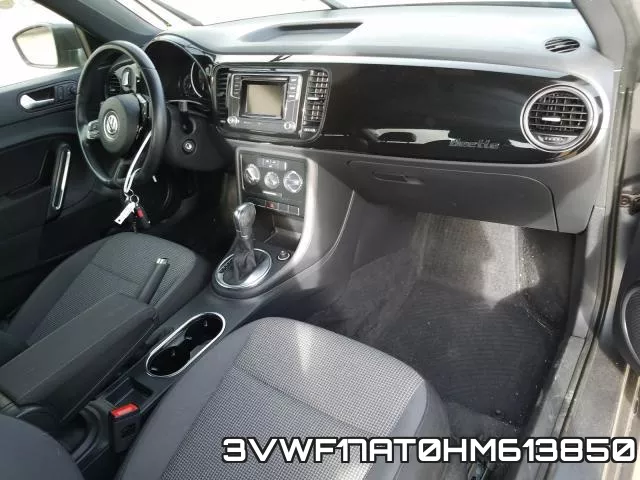 3VWF17AT0HM613850 фото 9