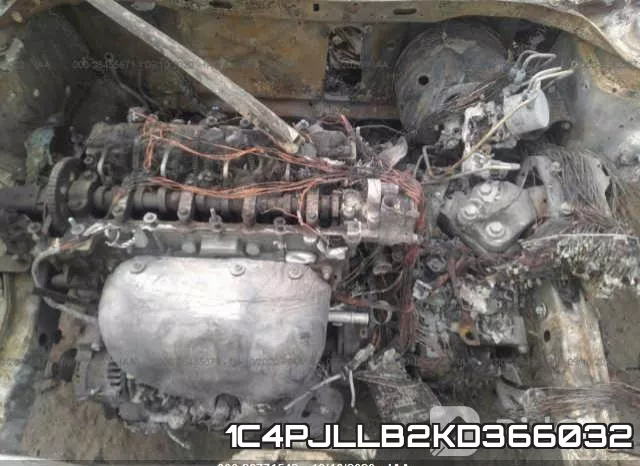 1C4PJLLB2KD366032 фото 2
