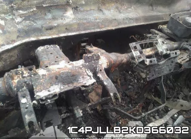 1C4PJLLB2KD366032 фото 8