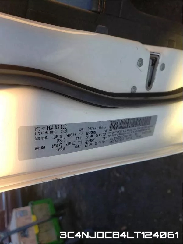 3C4NJDCB4LT124061 фото 2