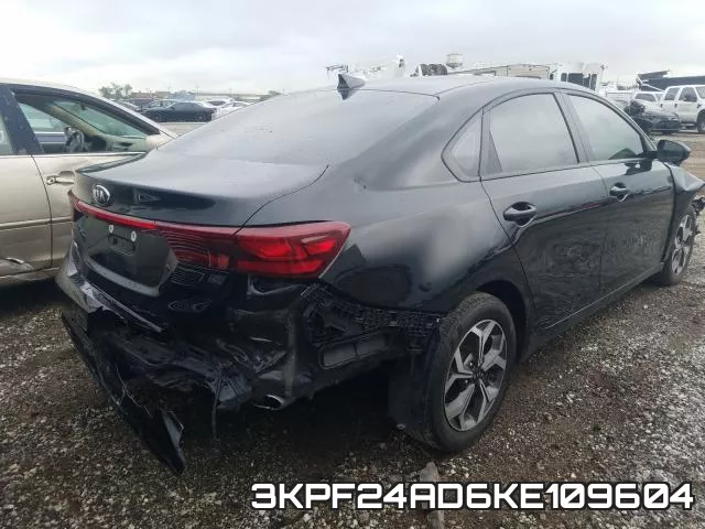 3KPF24AD6KE109604 фото 4