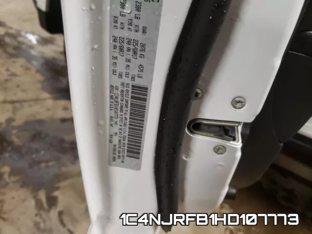 1C4NJRFB1HD107773 фото 2