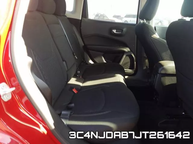 3C4NJDAB7JT261642 фото 5