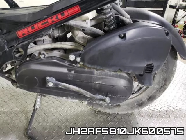 JH2AF5810JK600575 фото 6
