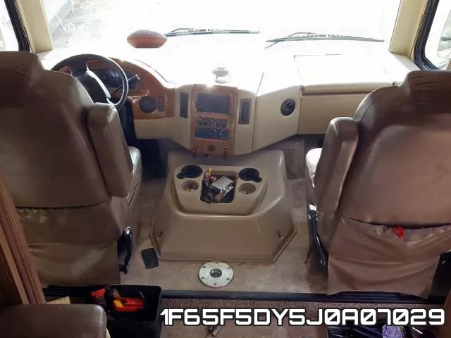 1F65F5DY5J0A07029 фото 9