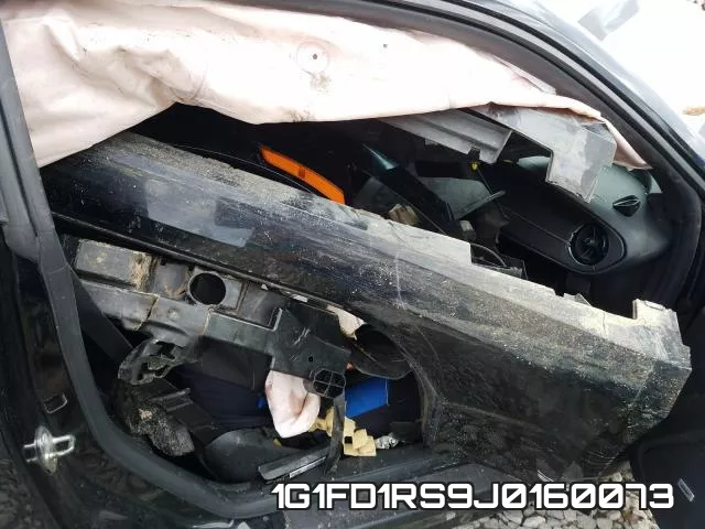 1G1FD1RS9J0160073 фото 6
