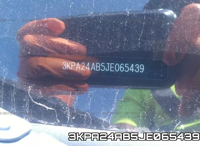 3KPA24AB5JE065439 фото 10