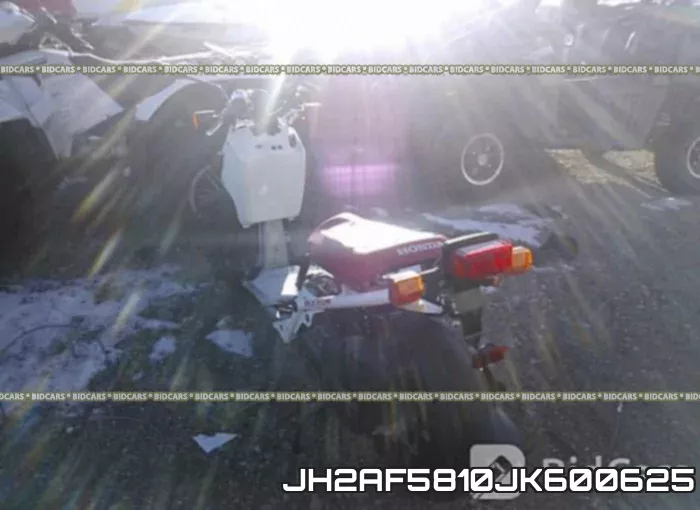 JH2AF5810JK600625 фото 4