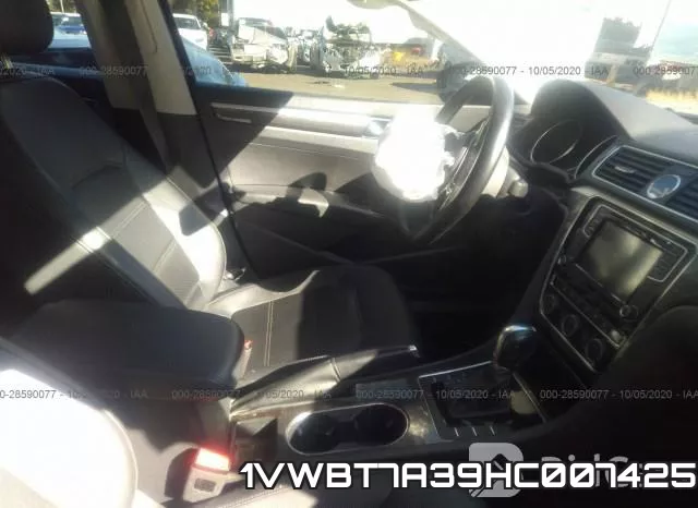 1VWBT7A39HC007425 фото 5