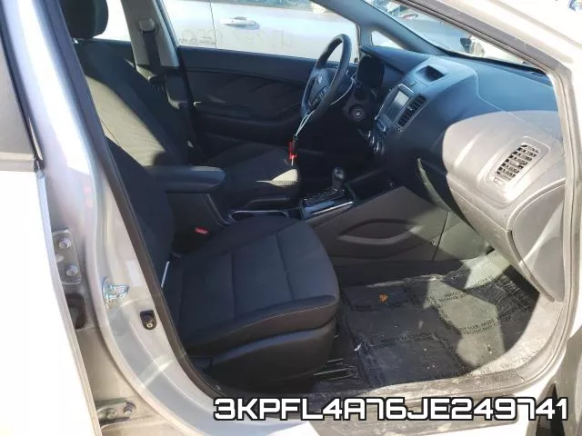 3KPFL4A76JE249741 фото 6