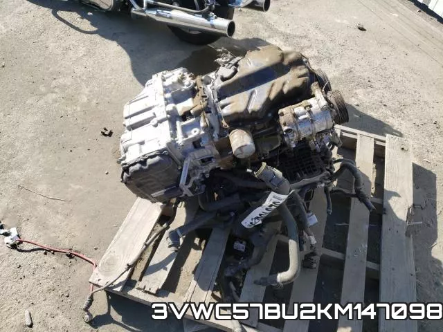 3VWC57BU2KM147098 фото 9