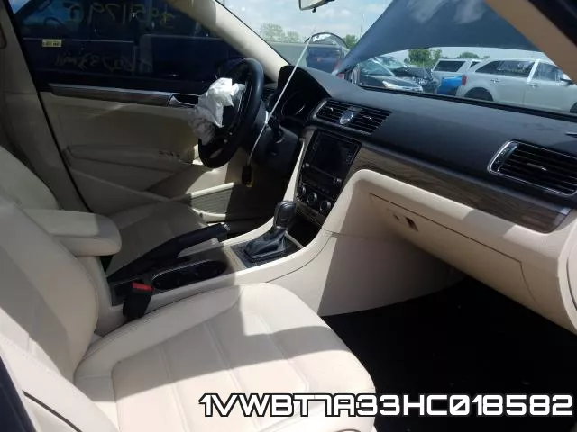 1VWBT7A33HC018582 фото 6