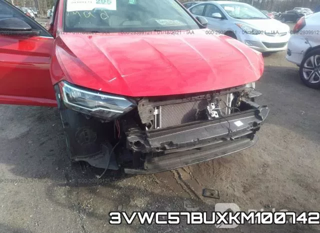 3VWC57BUXKM100742 фото 6