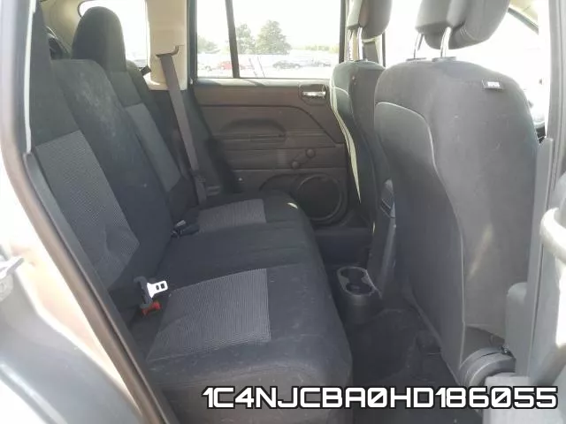 1C4NJCBA0HD186055 фото 7
