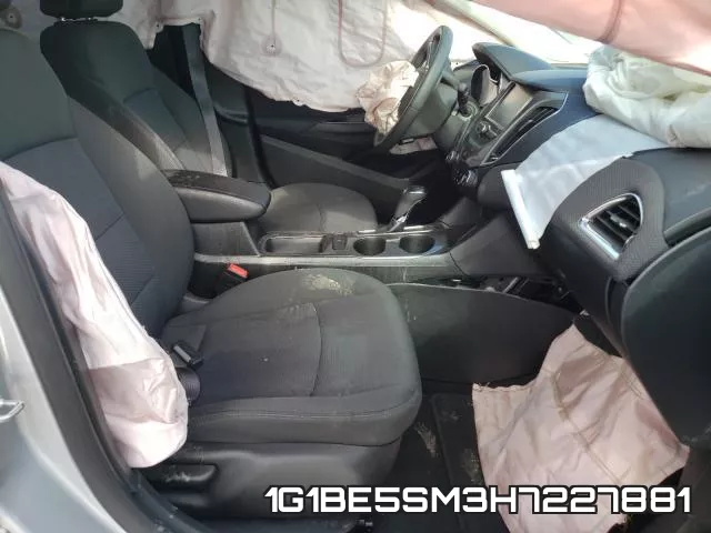 1G1BE5SM3H7227881 фото 6