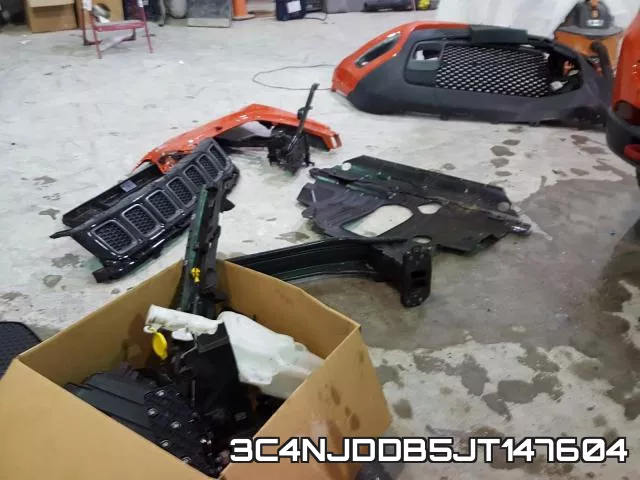 3C4NJDDB5JT147604 фото 9