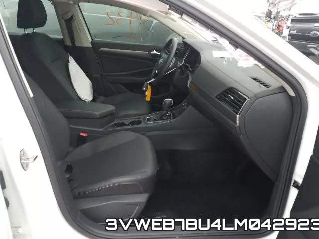 3VWEB7BU4LM042923 фото 6