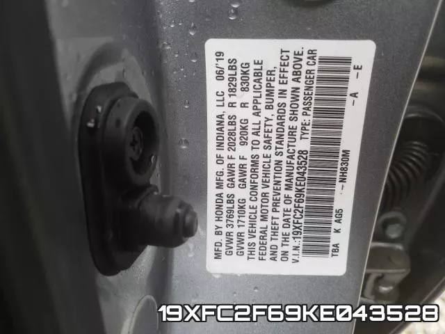 19XFC2F69KE043528 фото 2