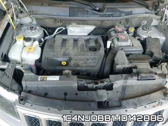 1C4NJDBB1HD142886 фото 8
