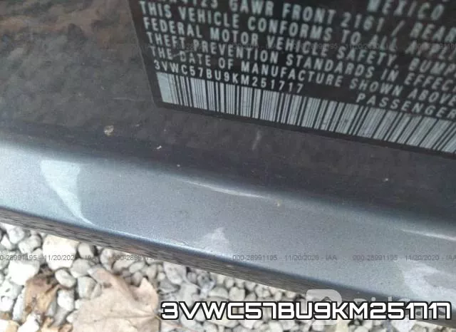 3VWC57BU9KM251717 фото 9