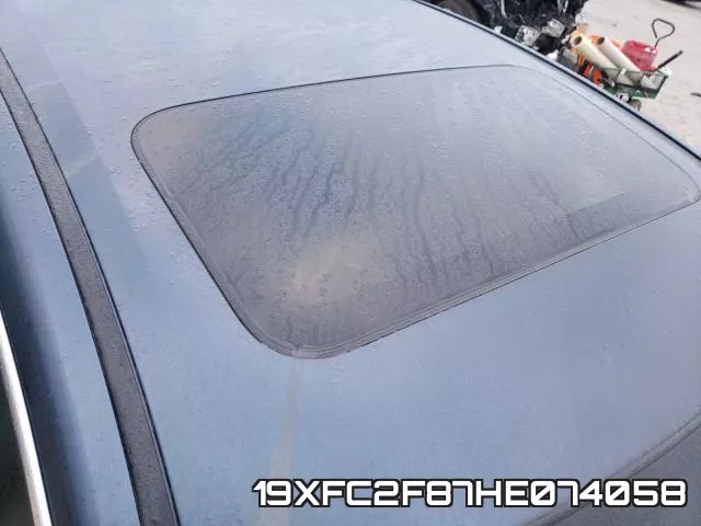 19XFC2F87HE074058 фото 10