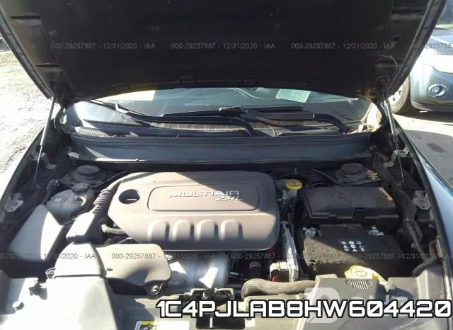 1C4PJLAB8HW604420 фото 2