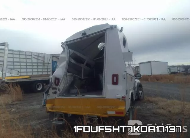 1FDUF5HT7KDA17137 фото 5
