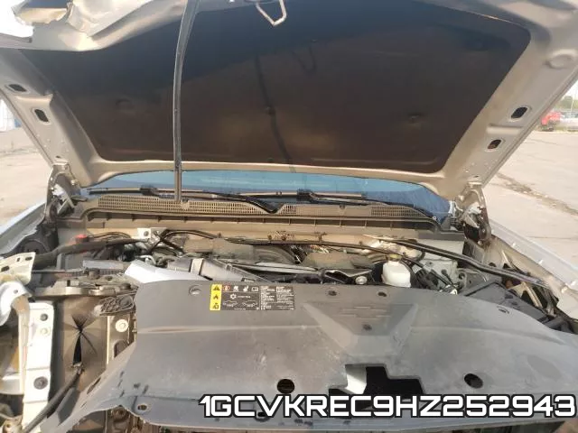 1GCVKREC9HZ252943 фото 8