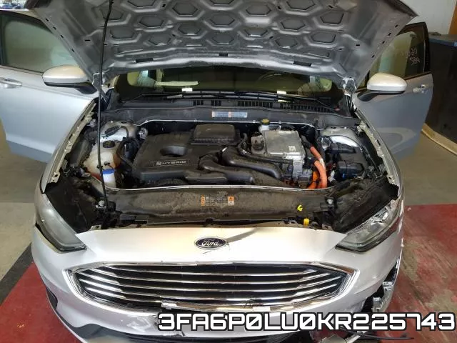 3FA6P0LU0KR225743 фото 8