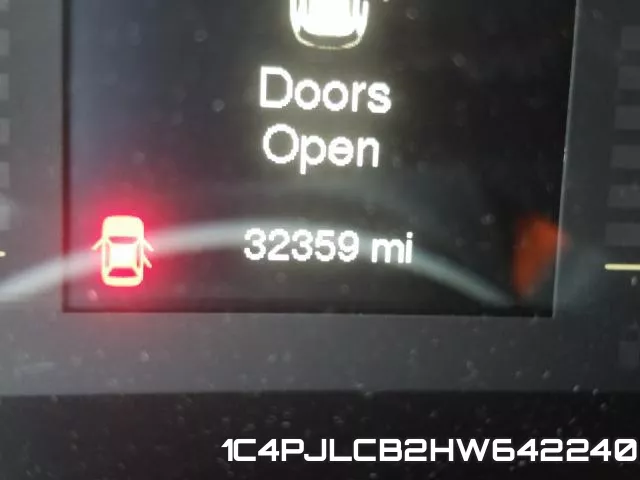 1C4PJLCB2HW642240 фото 7